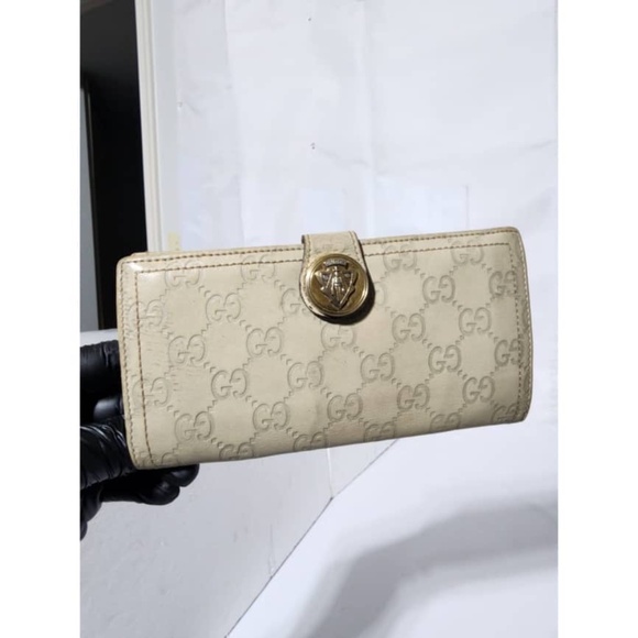 Authentic GUCCI Supreme GG Wallet Cream - Picture 4 of 15